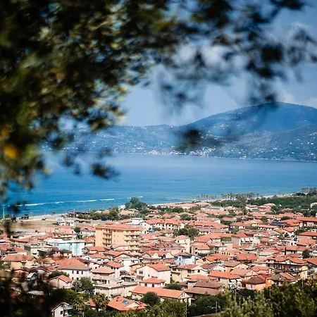 Agri-villa Agrippina بيت للعطل أسشيا